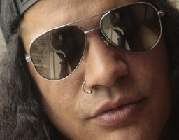slash_1_256.jpg