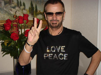 8-17-06-peace_love.jpg