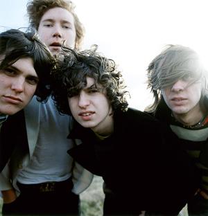 kooks3vrai The 4 members of the band The Kooks